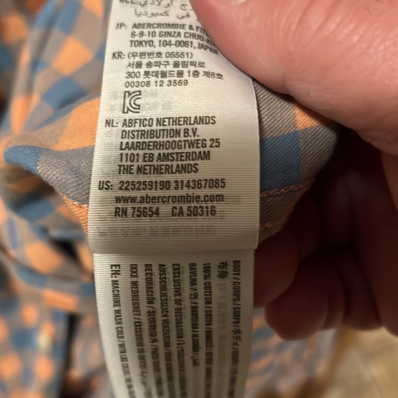 Abercrombie kids 15/16 kids long sleeve shirt, button up.  Excellent condition - Picture 6 of 7